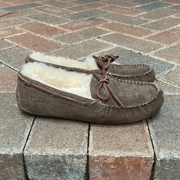 UGG brown suede mocassins - Picture 8 of 12